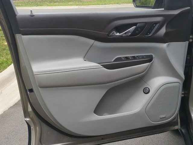Used 2022 Gray GMC SLT image 30