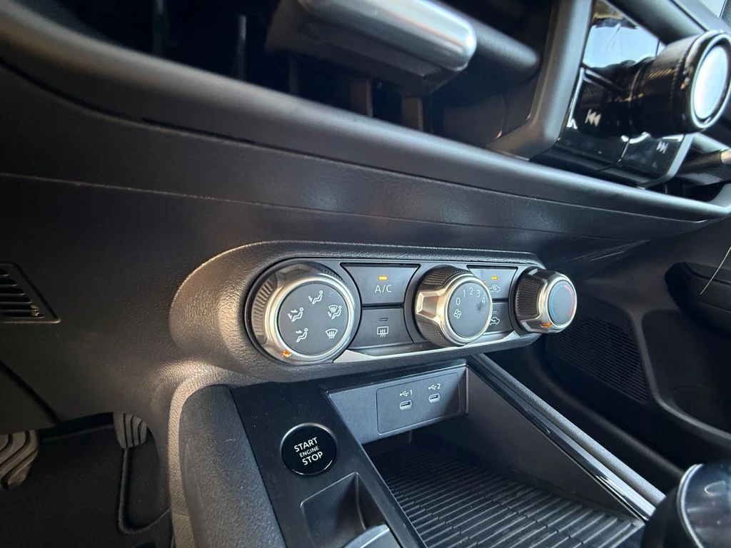 New 2027 Gray Nissan S image 23