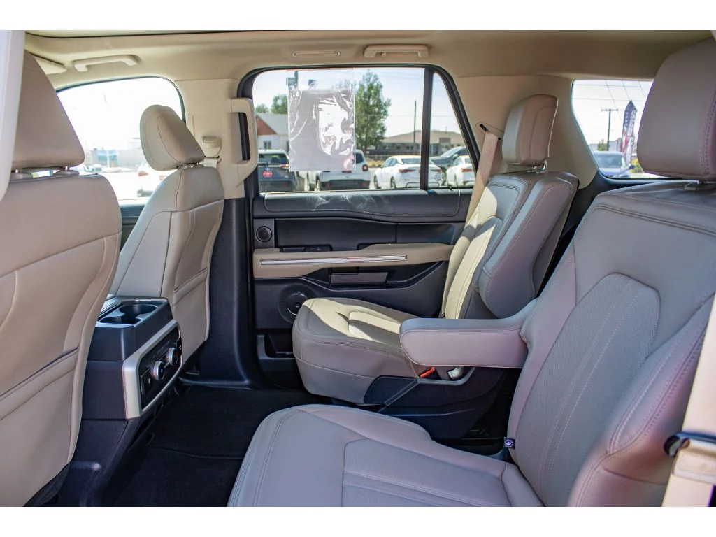 Used 2024 Stone Blue Metallic Ford Limited image 19