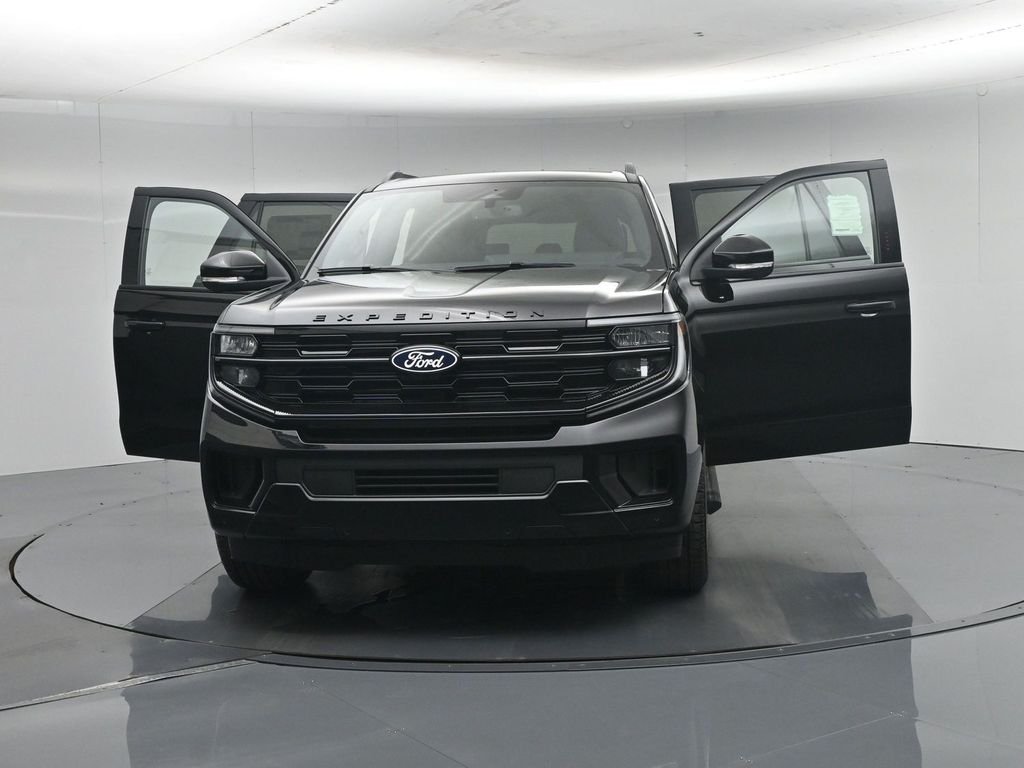 New 2027 Agate Black Metallic Ford Platinum image 35