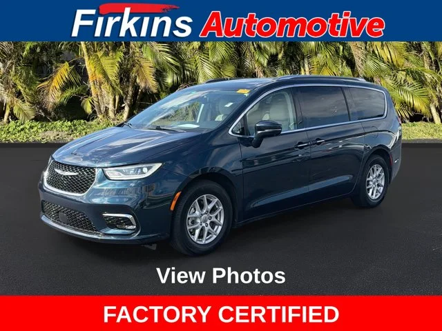 Used 2021 Blue Chrysler Touring L image 1