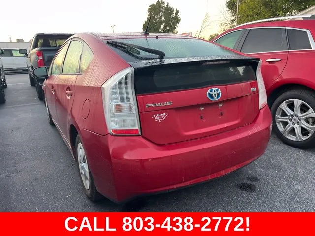 Used 2010  Toyota V image 2
