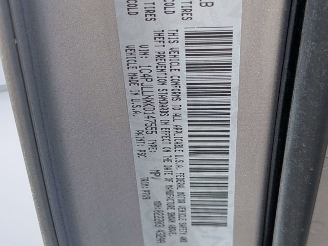 Used 2019 Silver Jeep Latitude Plus image 19