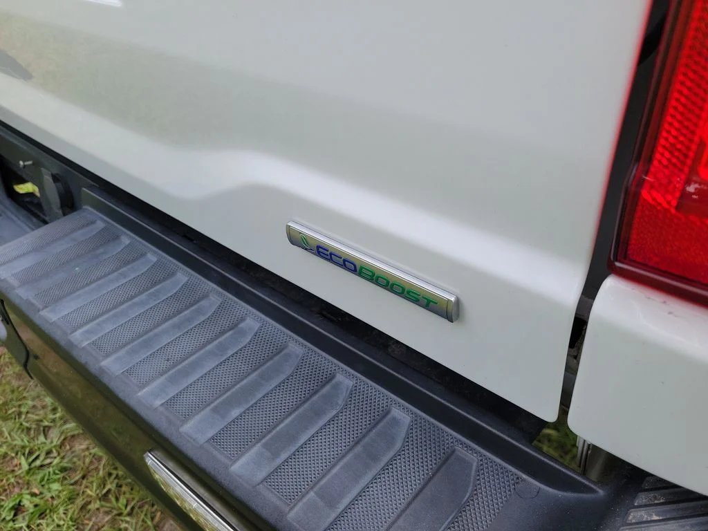 Used 2022 Oxford White Ford XL image 9