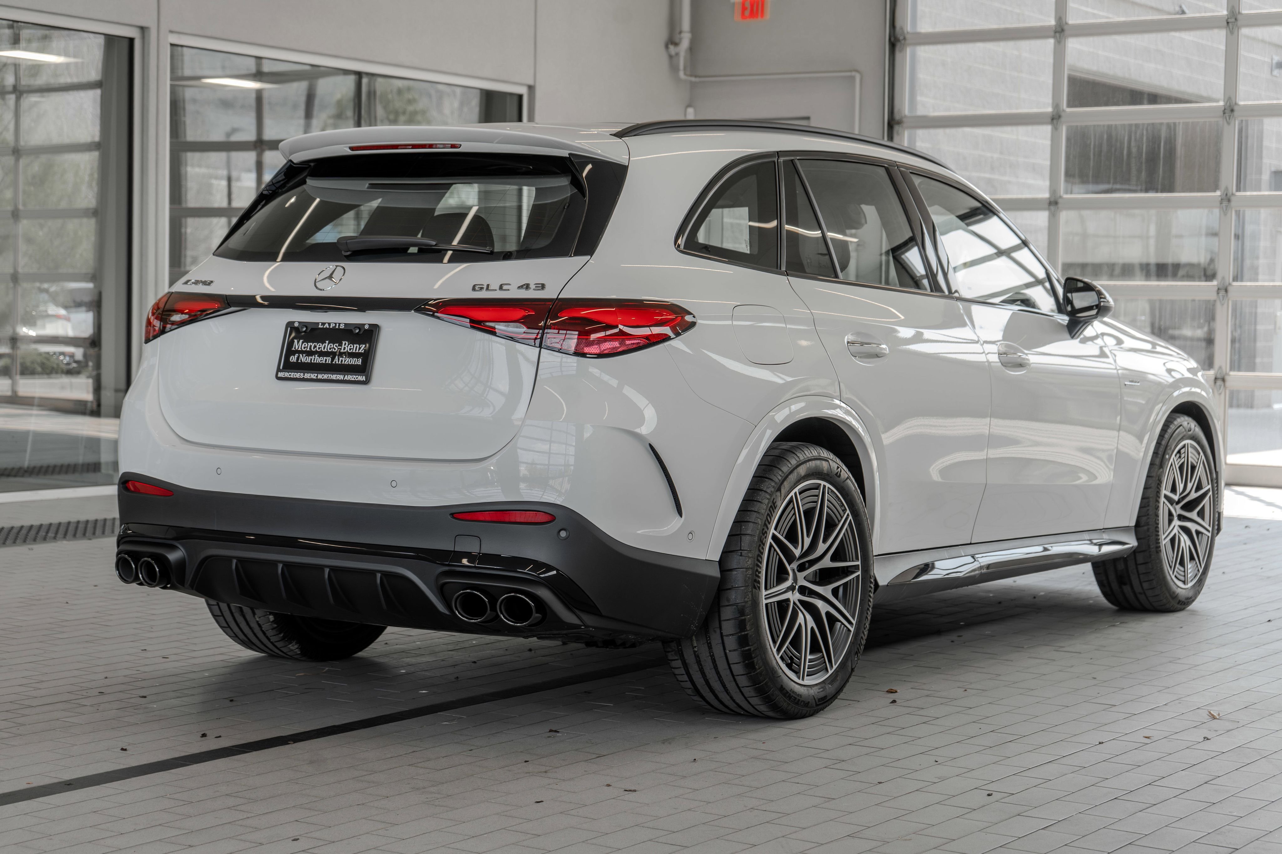 2025 Mercedes-Benz GLC AMG GLC43 - Photo 31