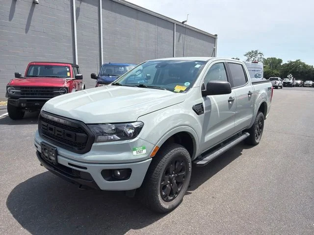 Used 2021 Green Ford XLT image 3