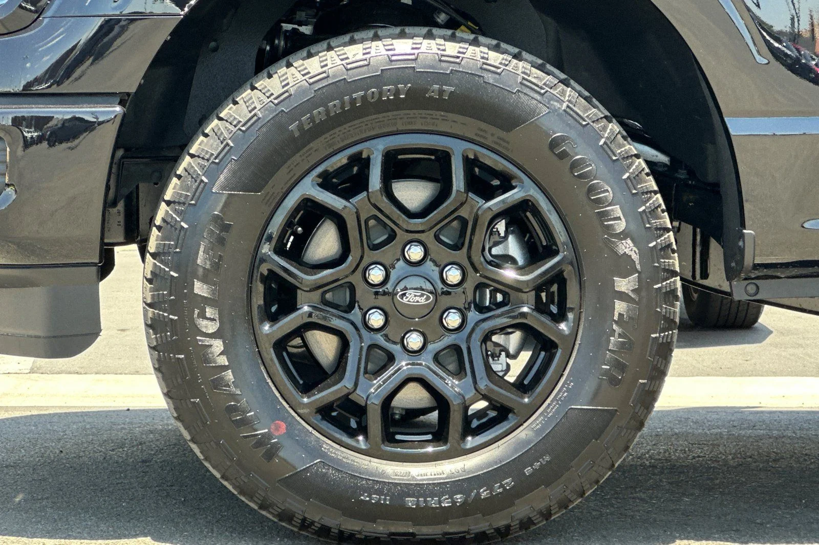 New 2026 Agate Black Metallic Ford XLT image 24