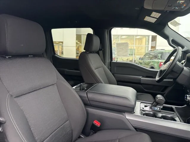 New 2026 Carbonized Gray Metallic Ford XLT image 8