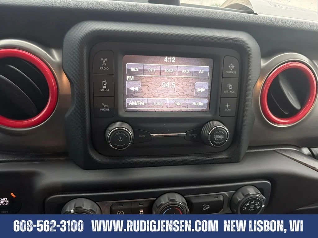 Used 2019 Black Jeep Sport S image 18