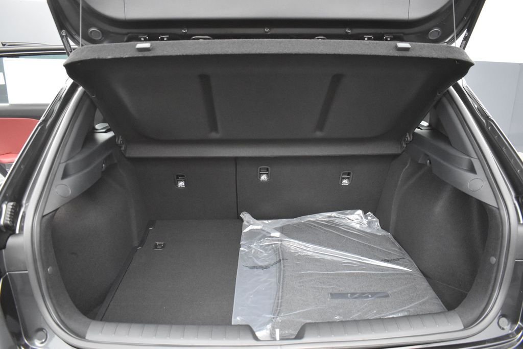 New 2026 Interstellar Gray Kia GT-Line image 19