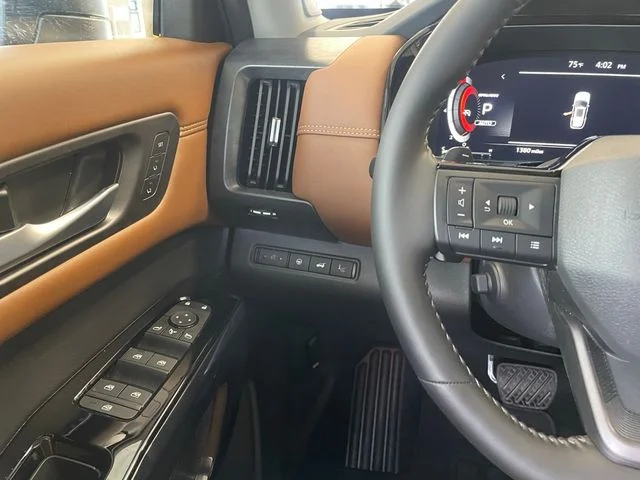Used 2026 Gray Nissan Platinum image 15