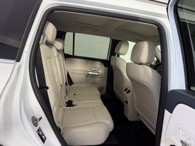 Used 2022  Mercedes-Benz GLB 250 image 47