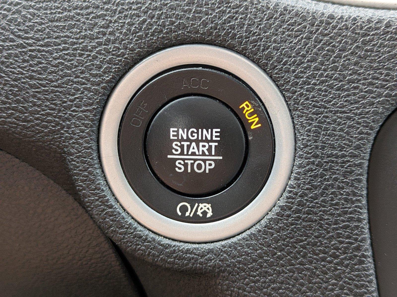 Used 2022 Pitch Black Clearcoat Dodge SXT image 27