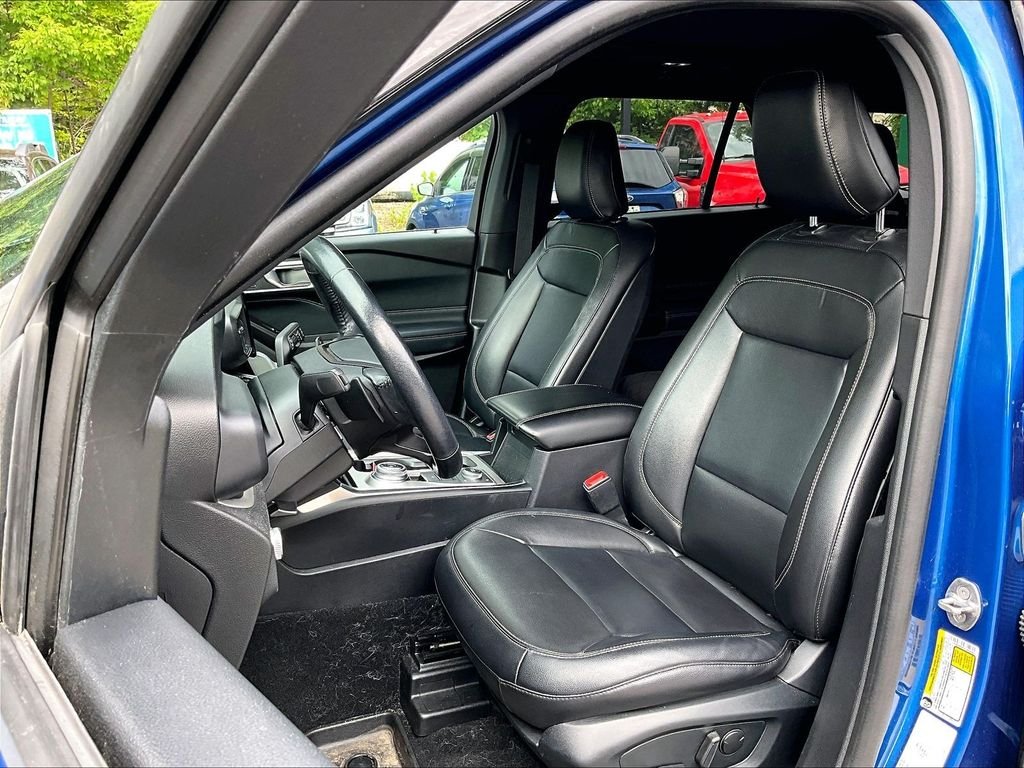 Used 2020 Blue Ford XLT image 10