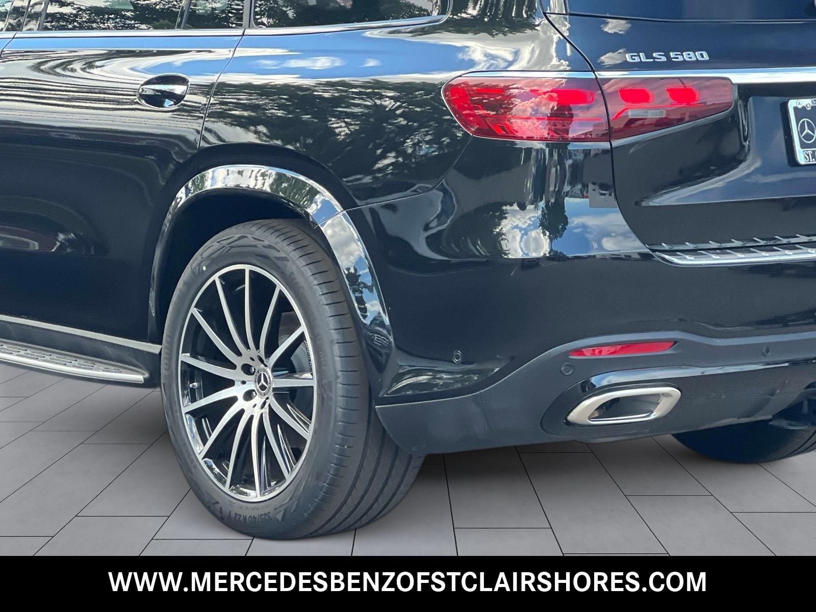 New 2026 Obsidian Black Metallic Mercedes-Benz GLS 580 image 4