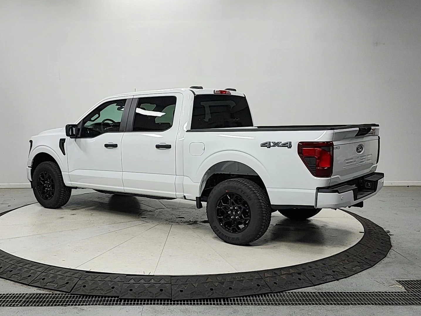 New 2026 Oxford White Ford STX® image 5