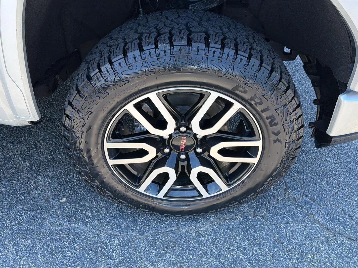 Used 2022 Quicksilver Metallic GMC Elevation image 41