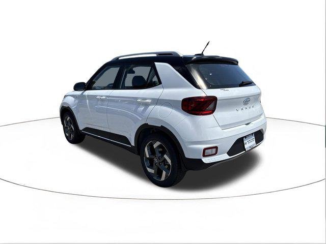 New 2026 Lunar White w/Black Roof Hyundai SEL w/Two-Tone Roof image 5
