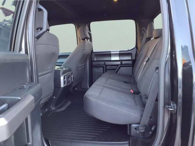 Used 2015  Ford XLT image 16