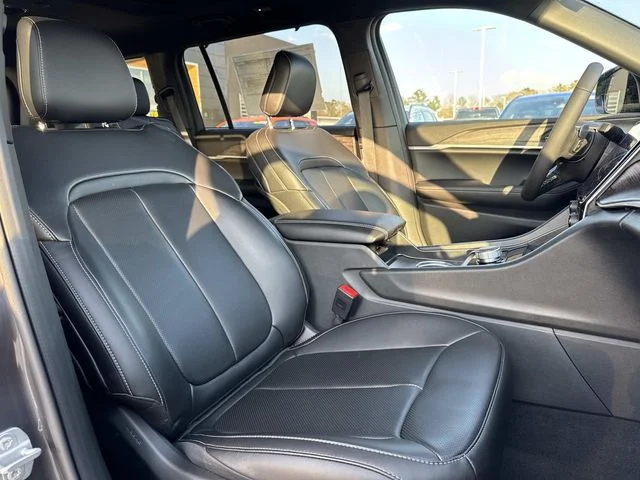 New 2025 Gray Jeep Limited image 13
