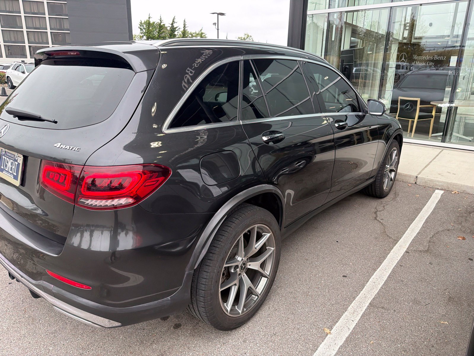 Certified Used 2020 Graphite Gray Metallic Mercedes-Benz GLC 300 image 4