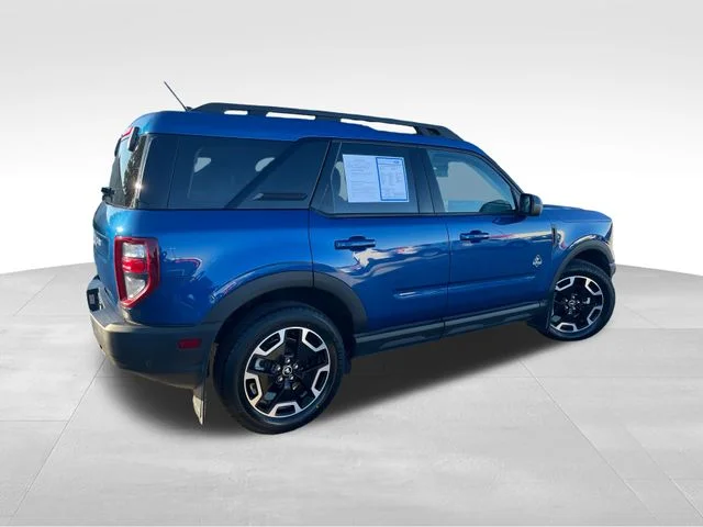 Used 2023 Blue Ford Outer Banks image 6