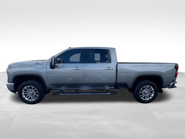 Used 2025 Gray Chevrolet LTZ image 5