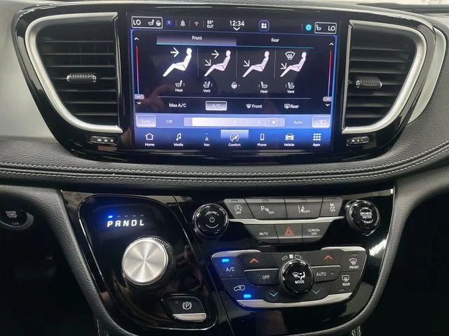 Used 2025 Blue Chrysler Limited image 18