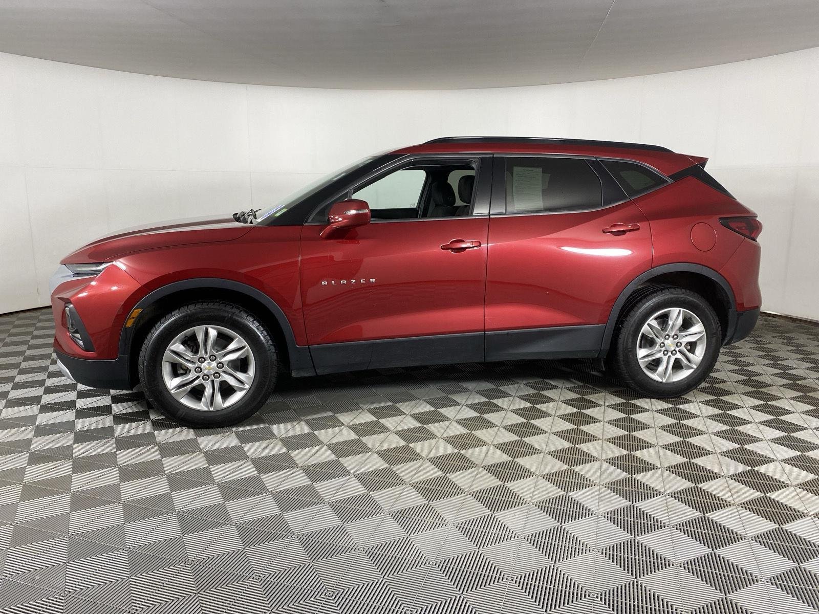 Used 2020 Cajun Red Tintcoat Chevrolet LT image 4