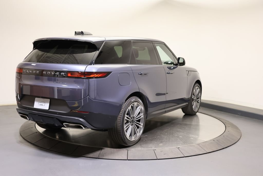 New 2026 Varesine Blue Land Rover SE image 5