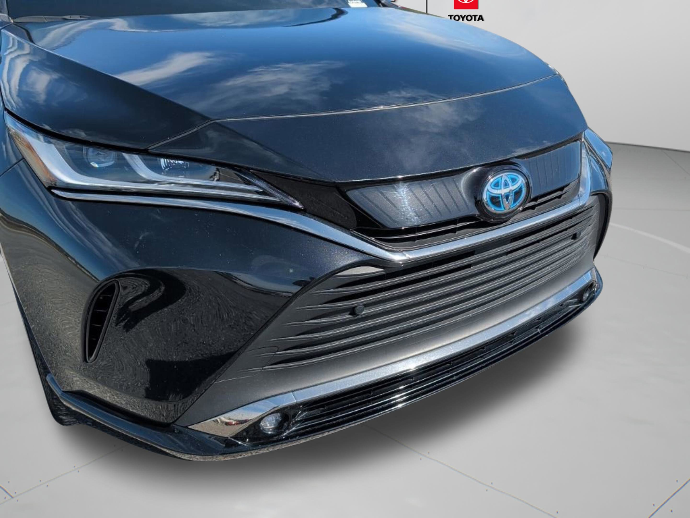 2024 Toyota Venza Nightshade - Photo 37