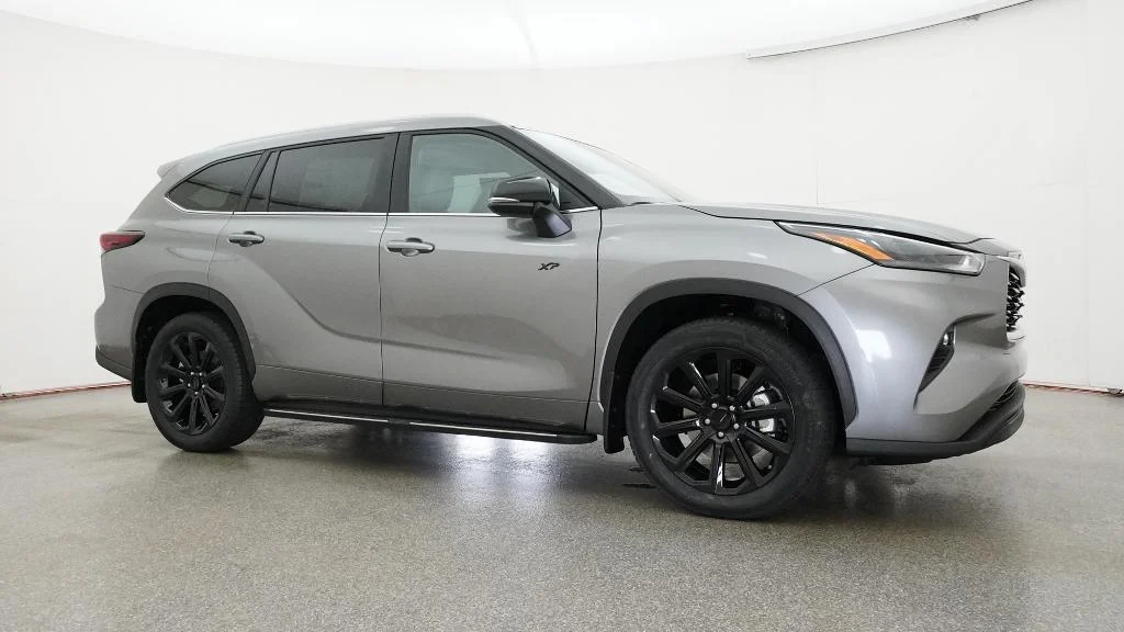 New 2026 Heavy Metal Toyota XLE image 11
