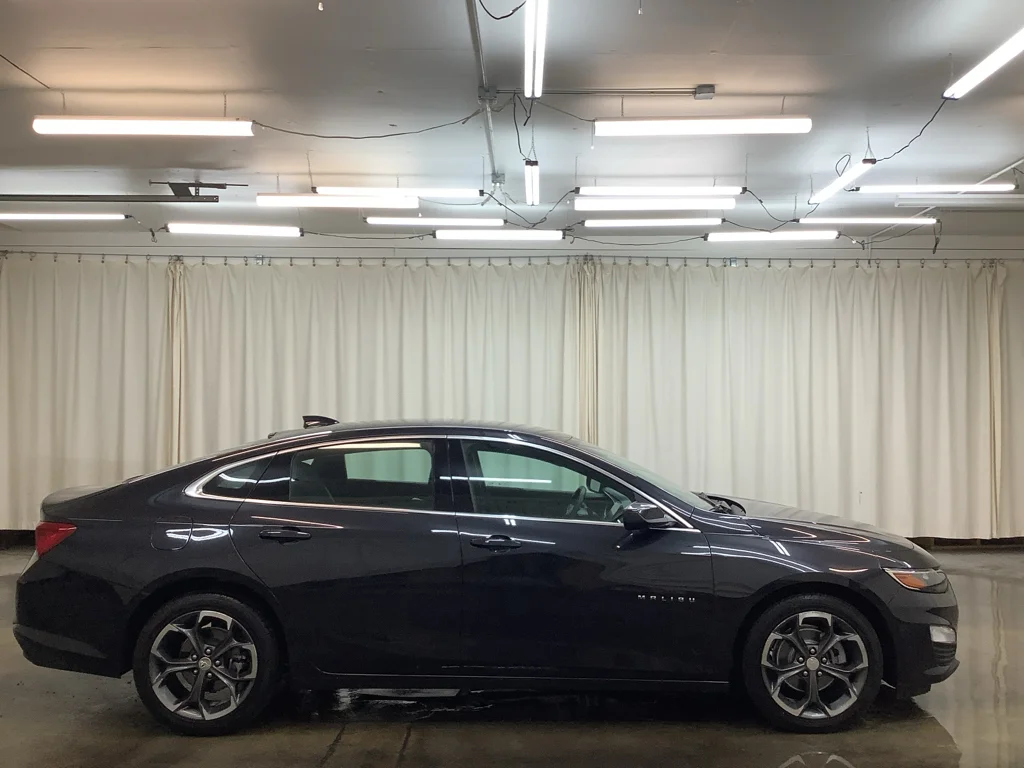 Used 2023 Dark Ash Metallic Chevrolet LT image 5