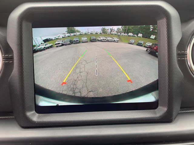 Used 2022 Black Jeep Unlimited Sahara image 18