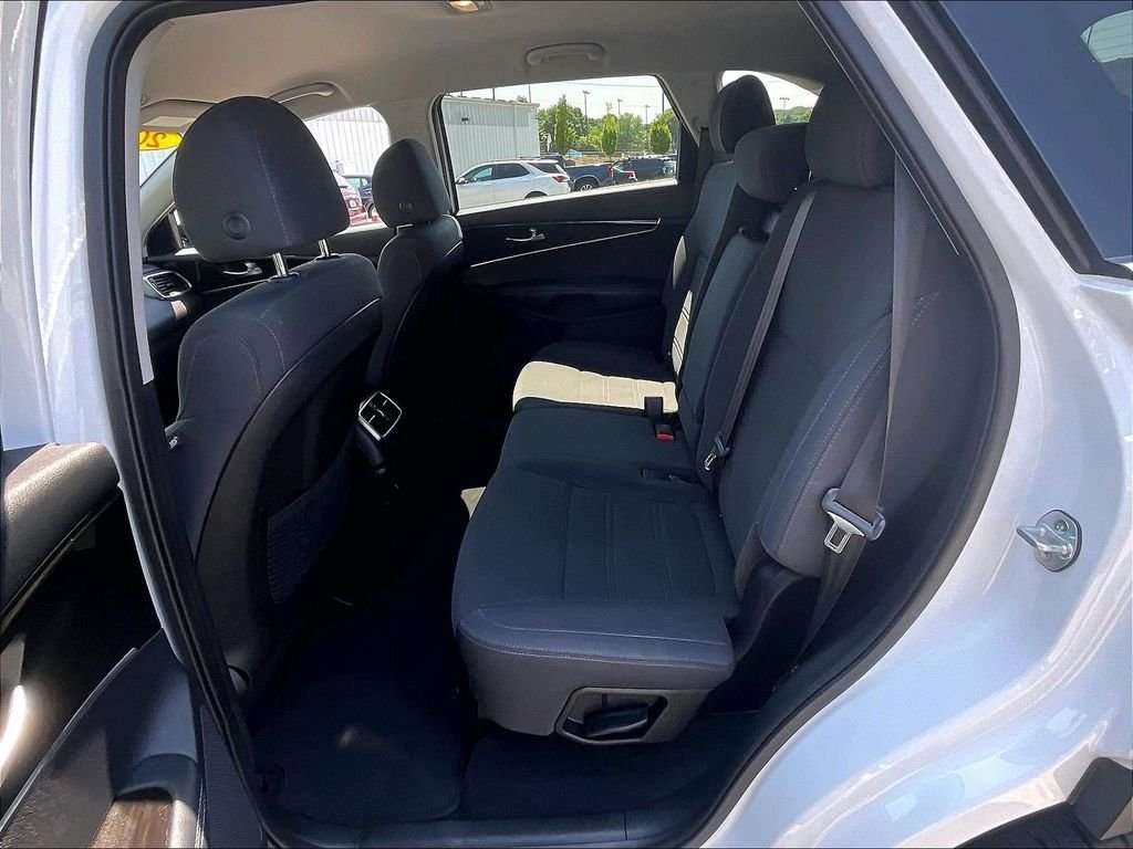 Used 2019 White Kia LX image 15