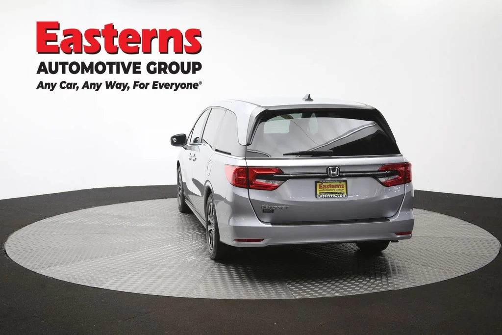 Used 2023 Silver Honda EX-L image 37