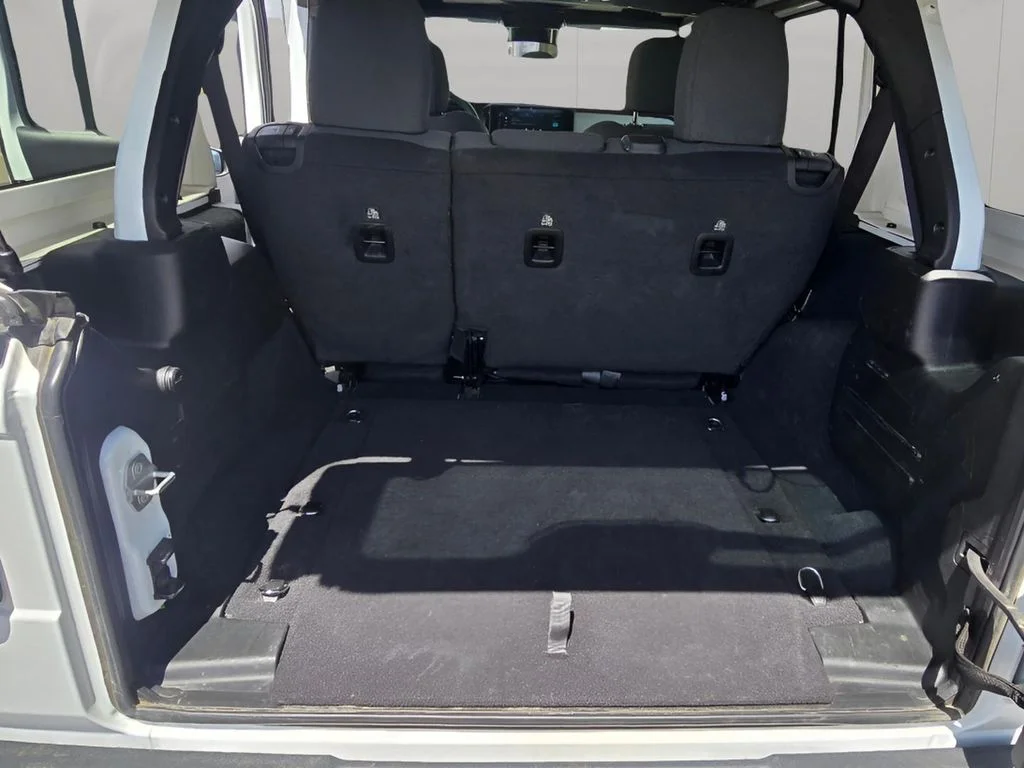 Used 2025 Bright White Clearcoat Jeep Sport S image 10