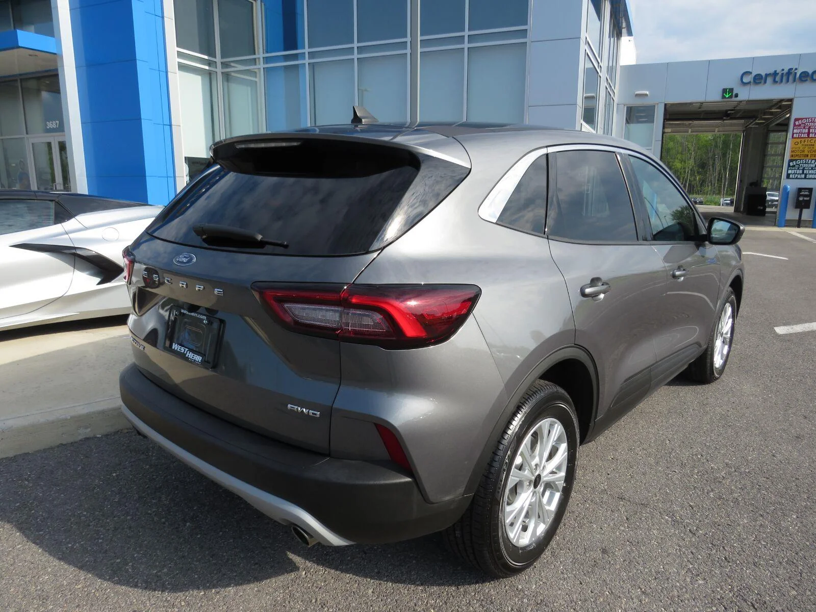 Used 2023  Ford Active image 7