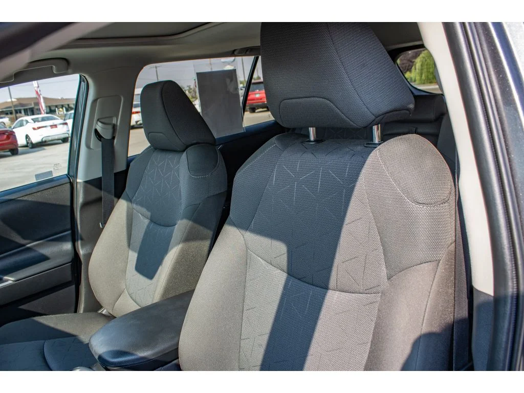 Used 2024 Magnetic Gray Metallic Toyota Hybrid XLE image 29