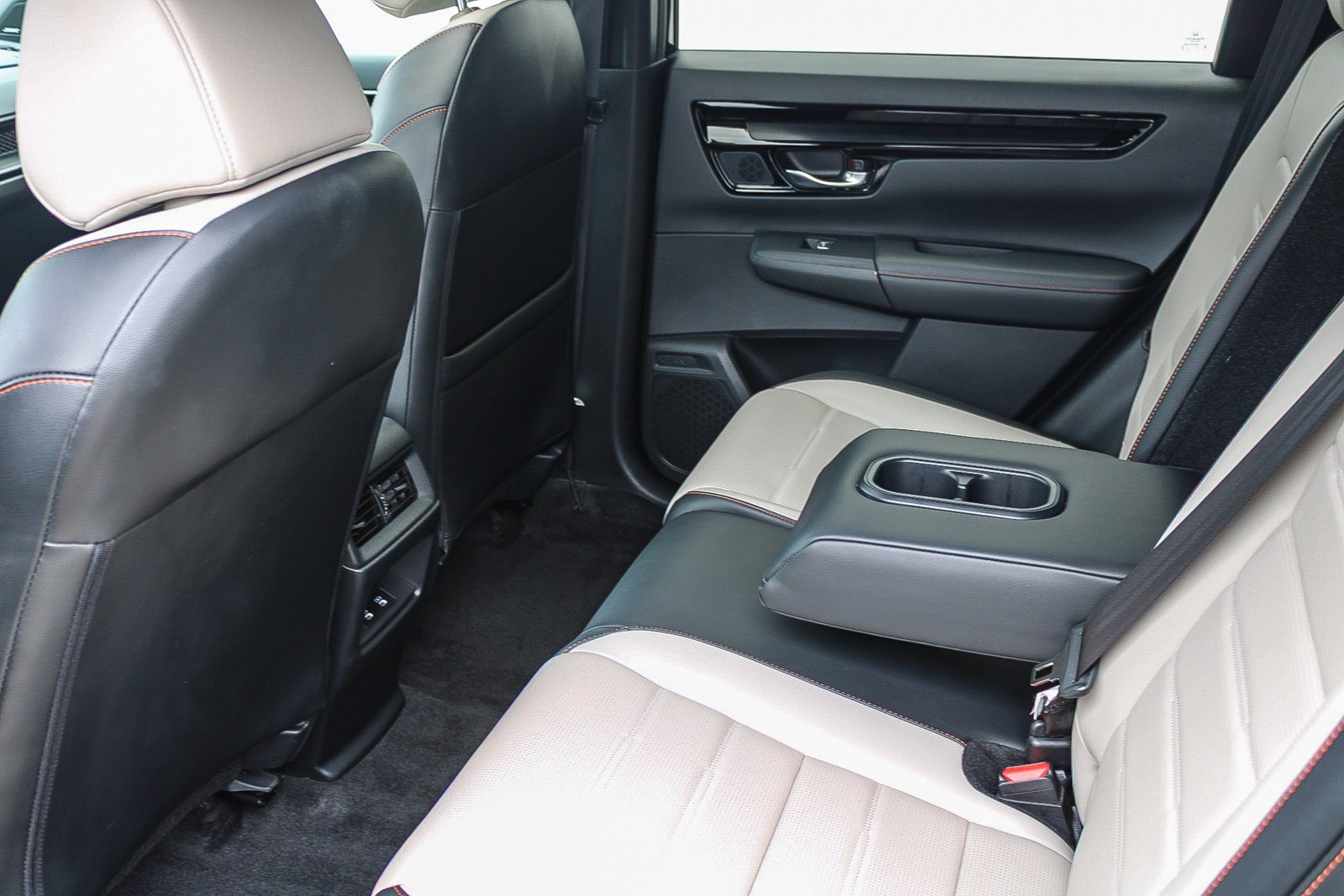 Used 2024  Honda Sport Touring image 19