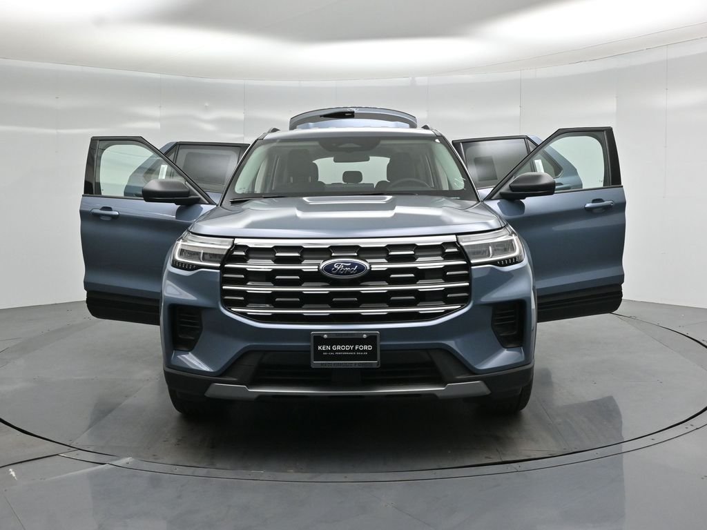 New 2026 Vapor Blue Metallic Ford Active image 29