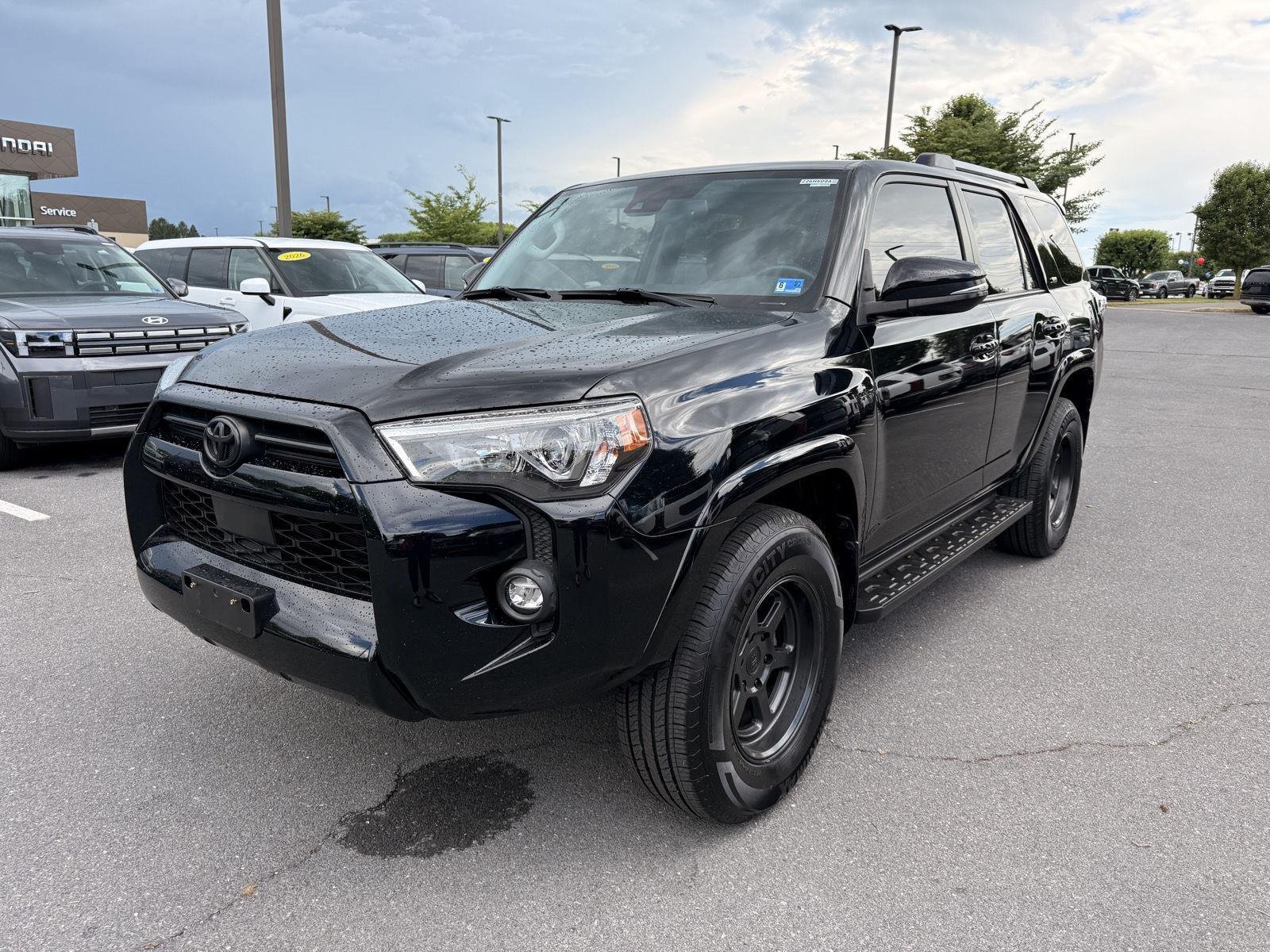 Used 2021 Midnight Black Metallic Toyota SR5 Premium image 7