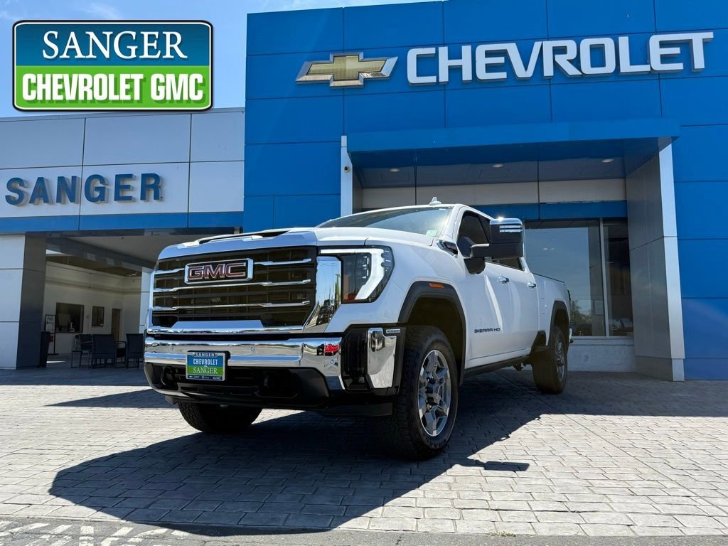2025 GMC Sierra 4WD Crew Cab Standard Box SLT's photo
