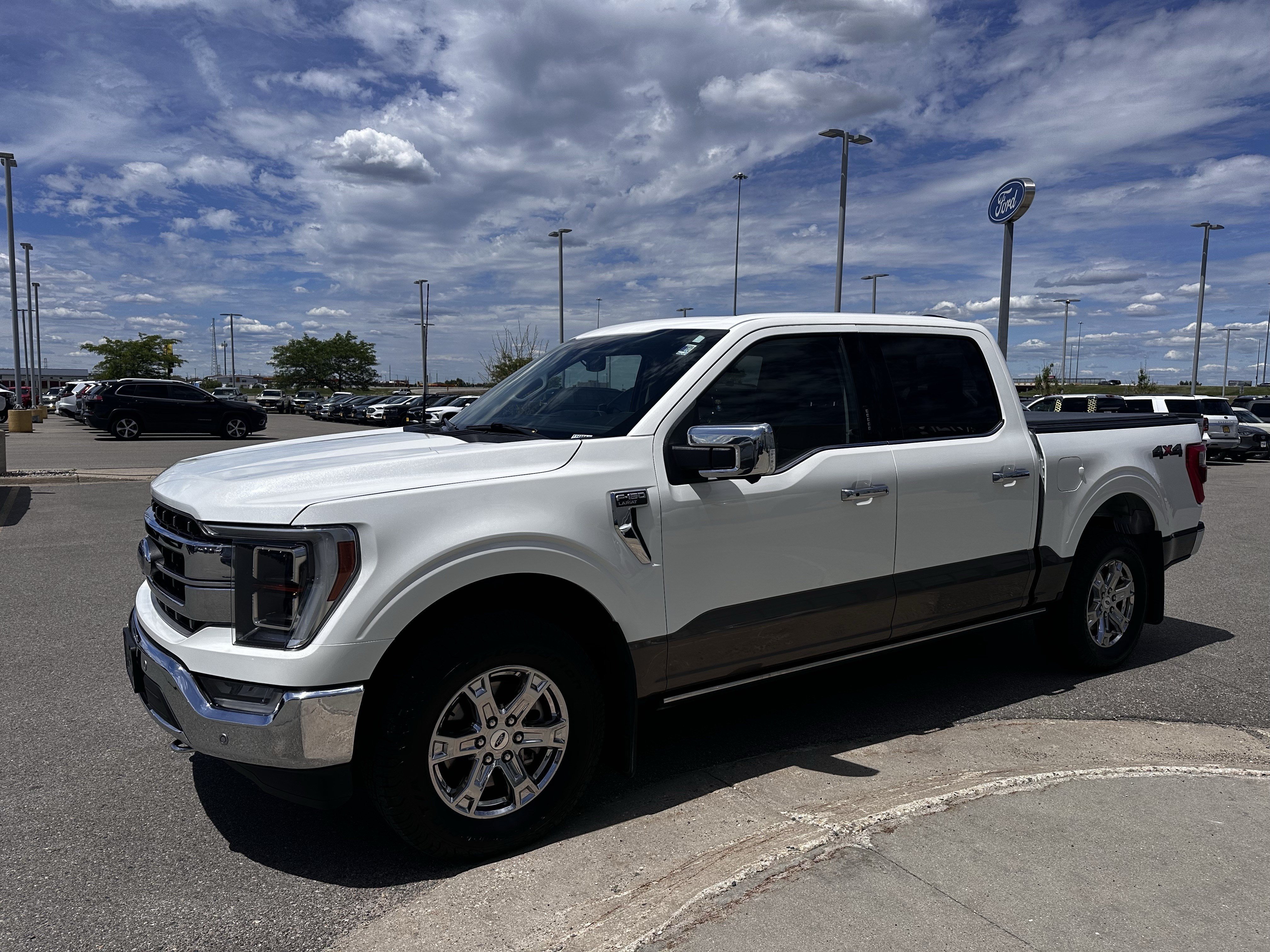 Used 2022 Star White Ford LARIAT image 2