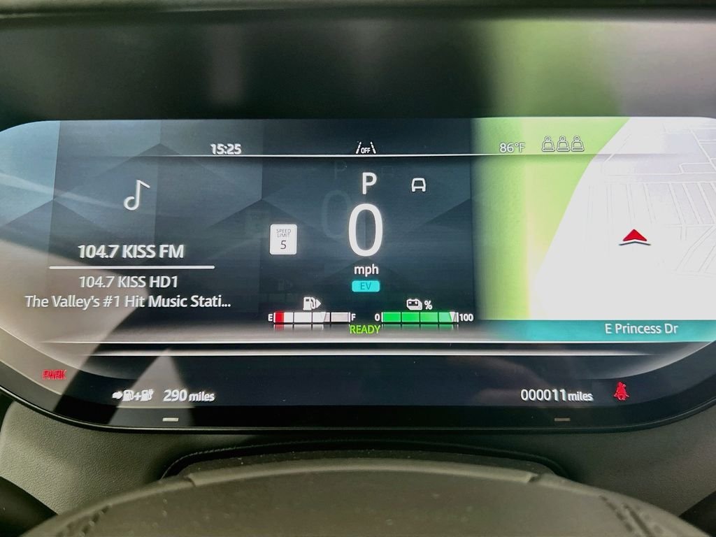 New 2026 Carpathian Grey Land Rover SE image 33