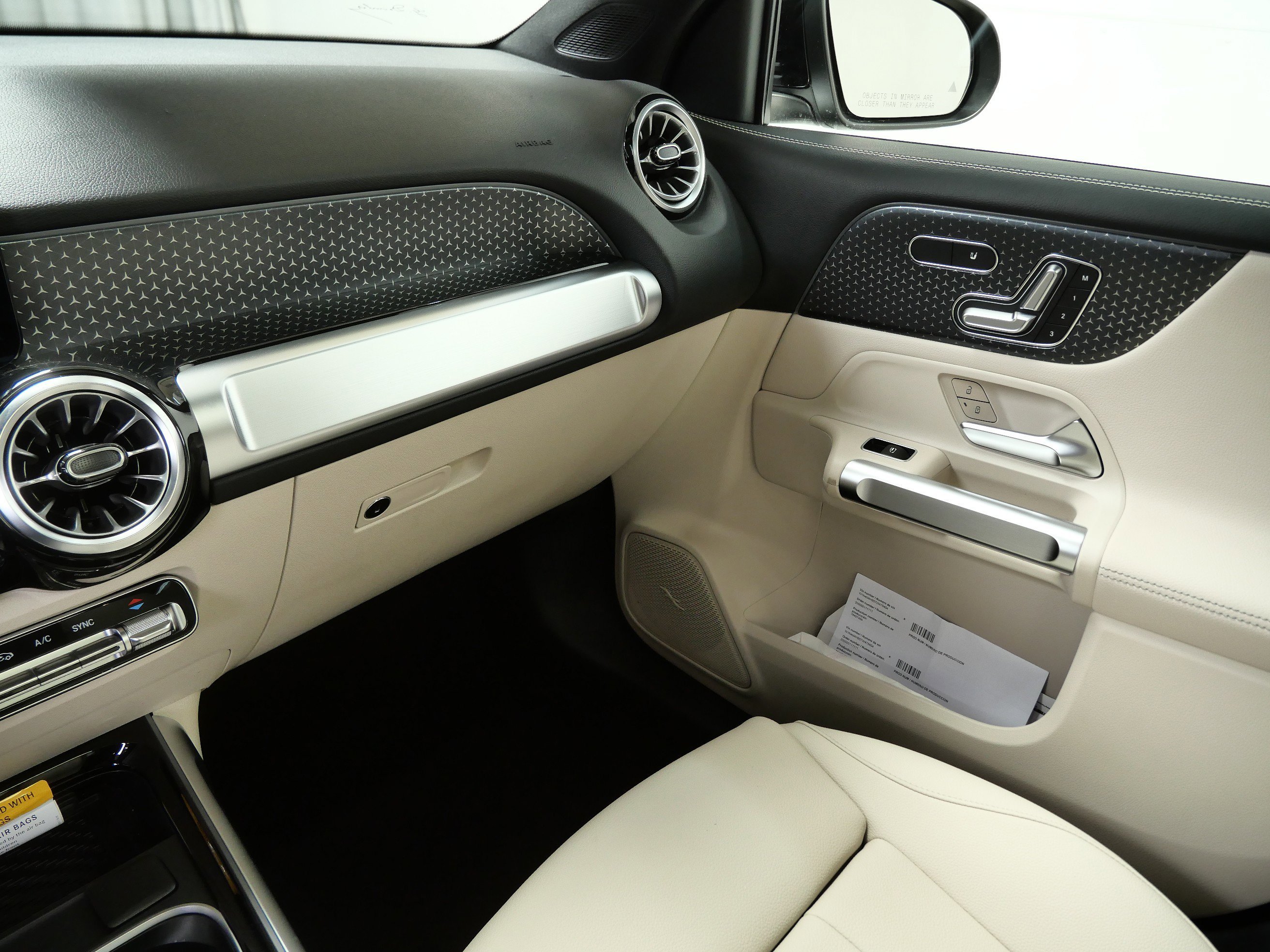New 2026 Night Black Mercedes-Benz GLB 250 image 11