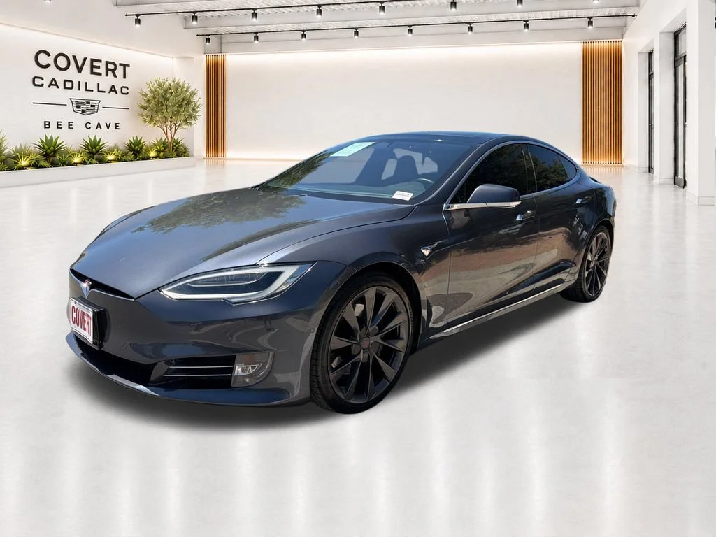 Used 2018  Tesla 75D image 4