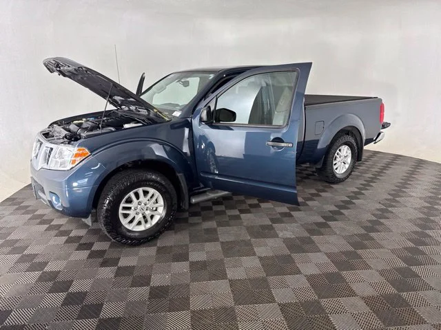 Used 2020 Blue Nissan SV image 17