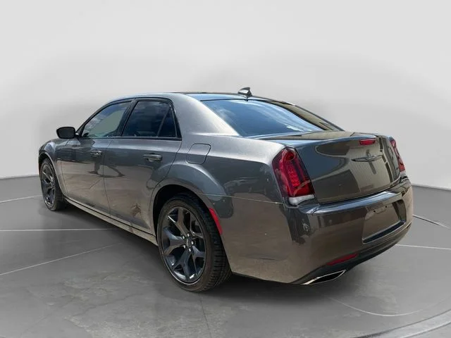 Used 2023 Gray Chrysler Touring image 6