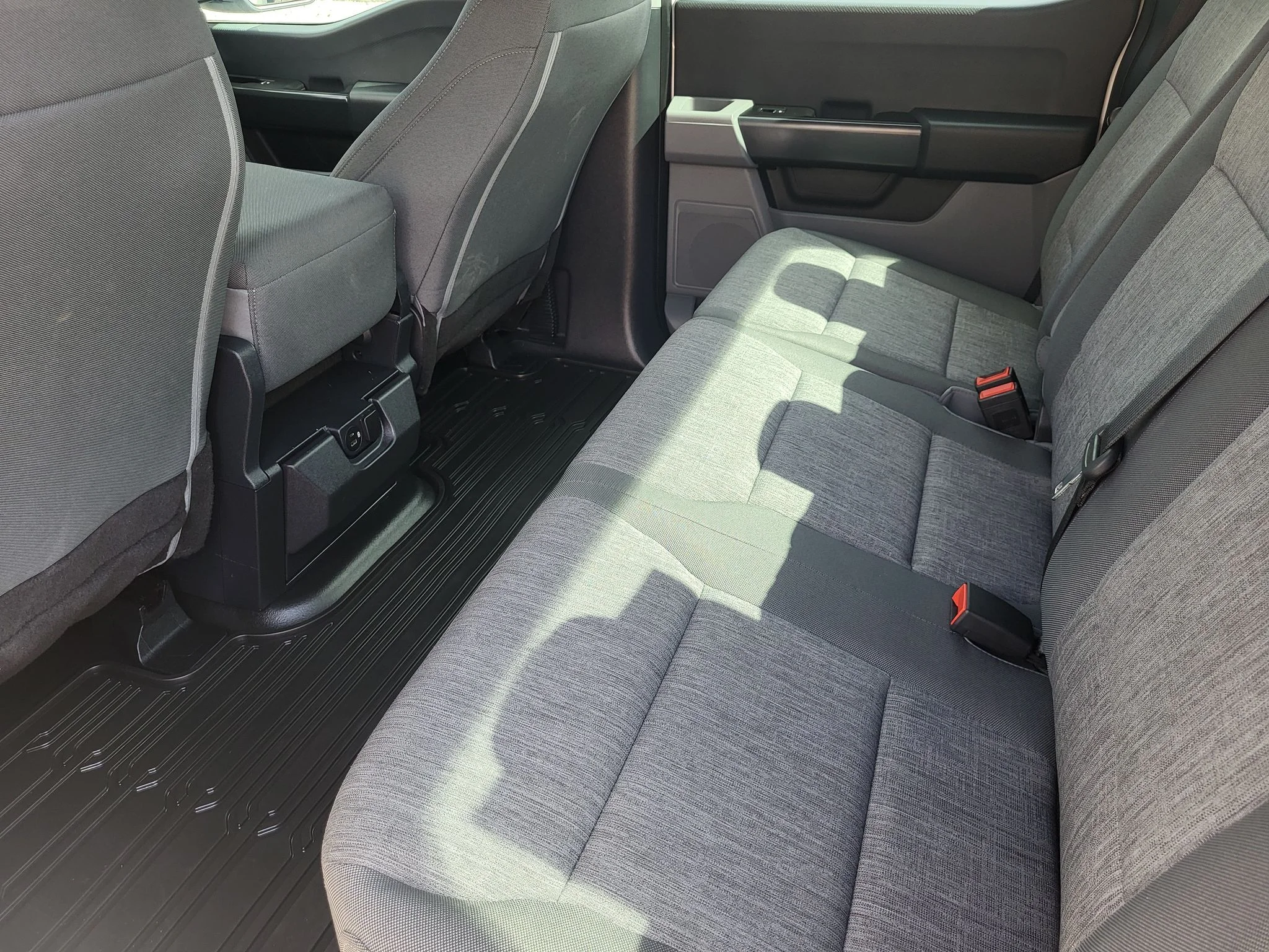 Used 2023 White Ford XL image 21